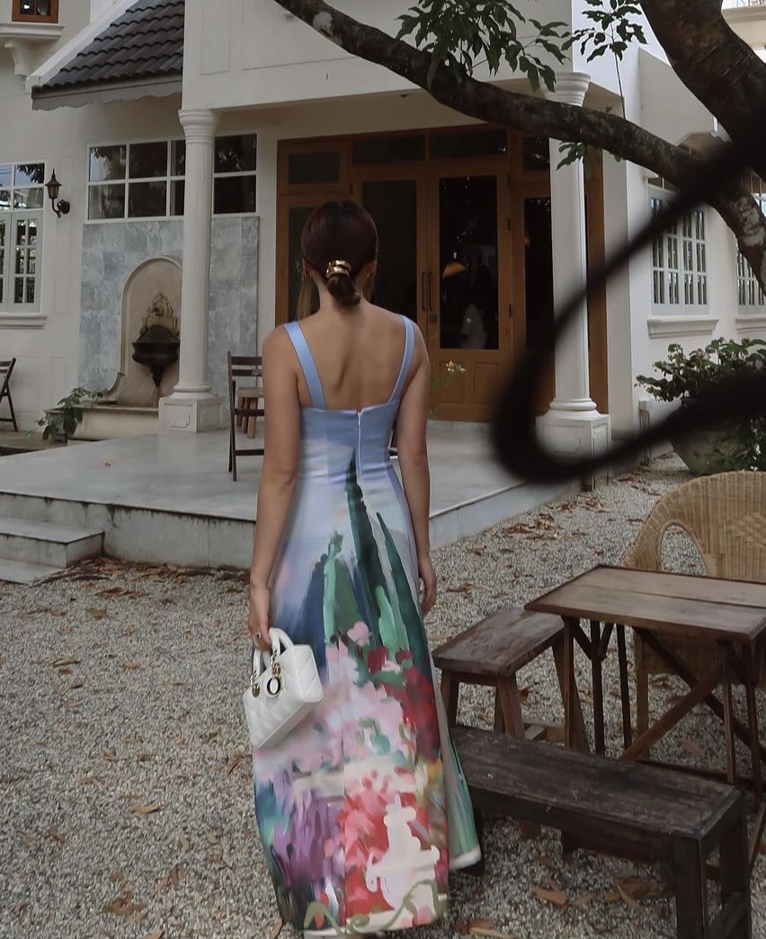 chinese dress ladies Leo Lin 